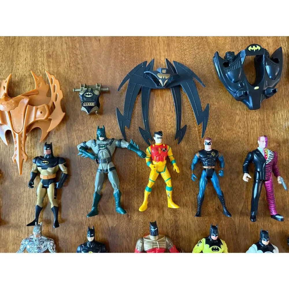 Vintage Lot Batman Animated Series Case 13 Figures Kenner Robin Twoface
